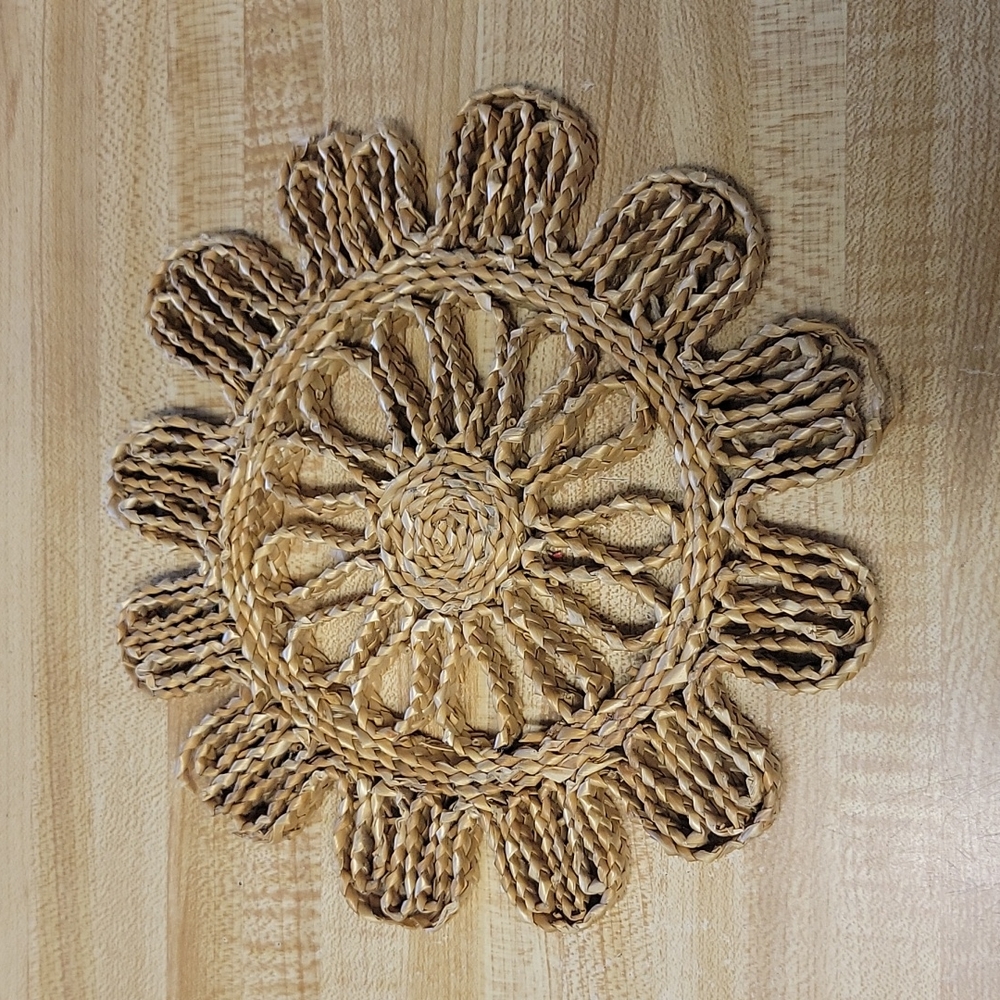 4 VTG Trivets (Hot Plate Holder) - Picture 6 of 10